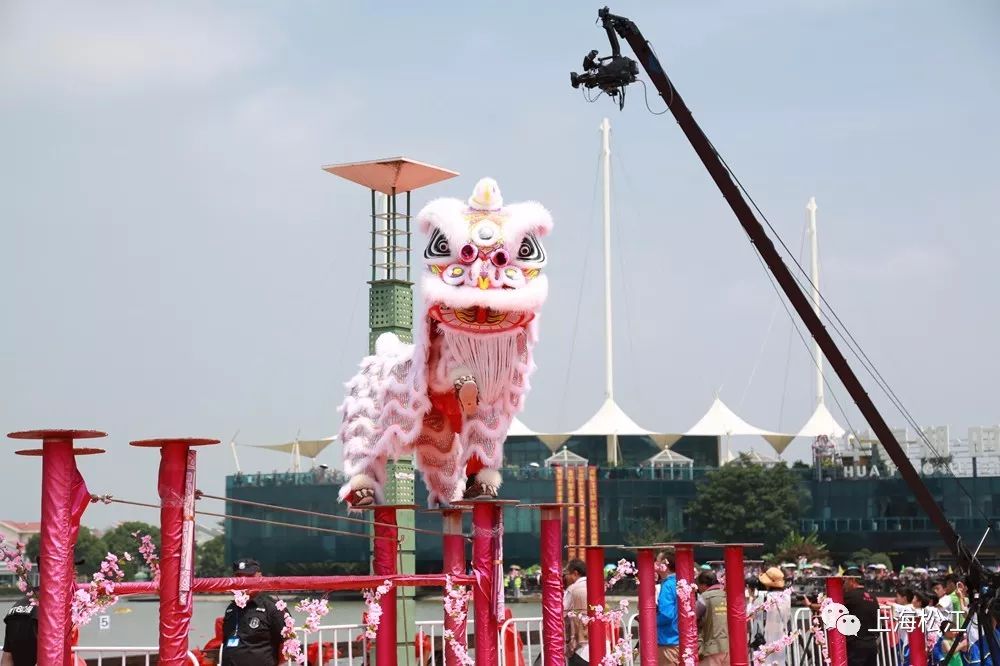 足球盛事引发一波又一波讨论热潮的简单介绍